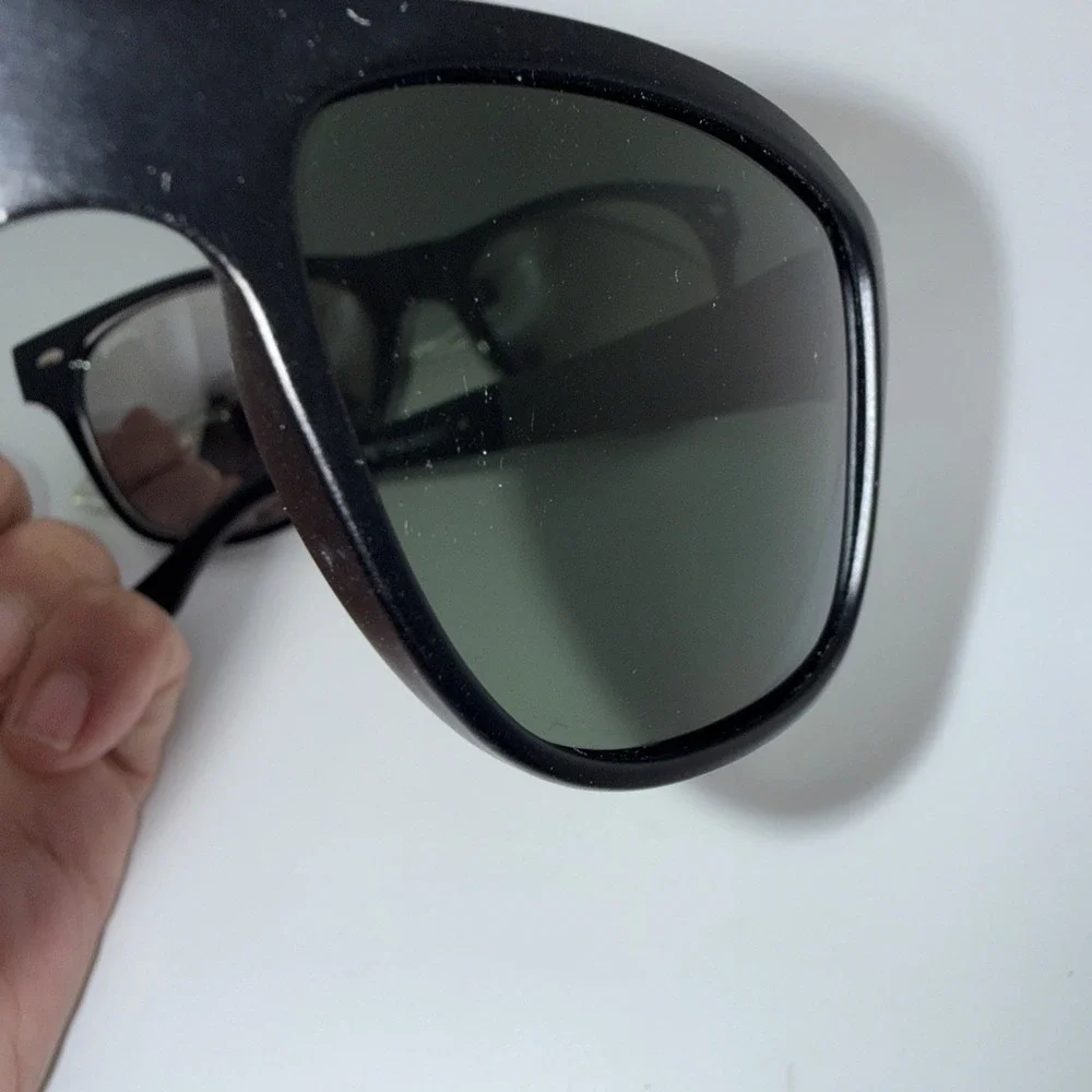 Lot of 2 Pairs PUGS Authentic Sunglasses Black Frames Mirror & Black Lens-Invest